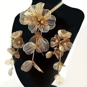 Zara Kate Middleton Famous Cascading Floral Necklace&Earrings Set